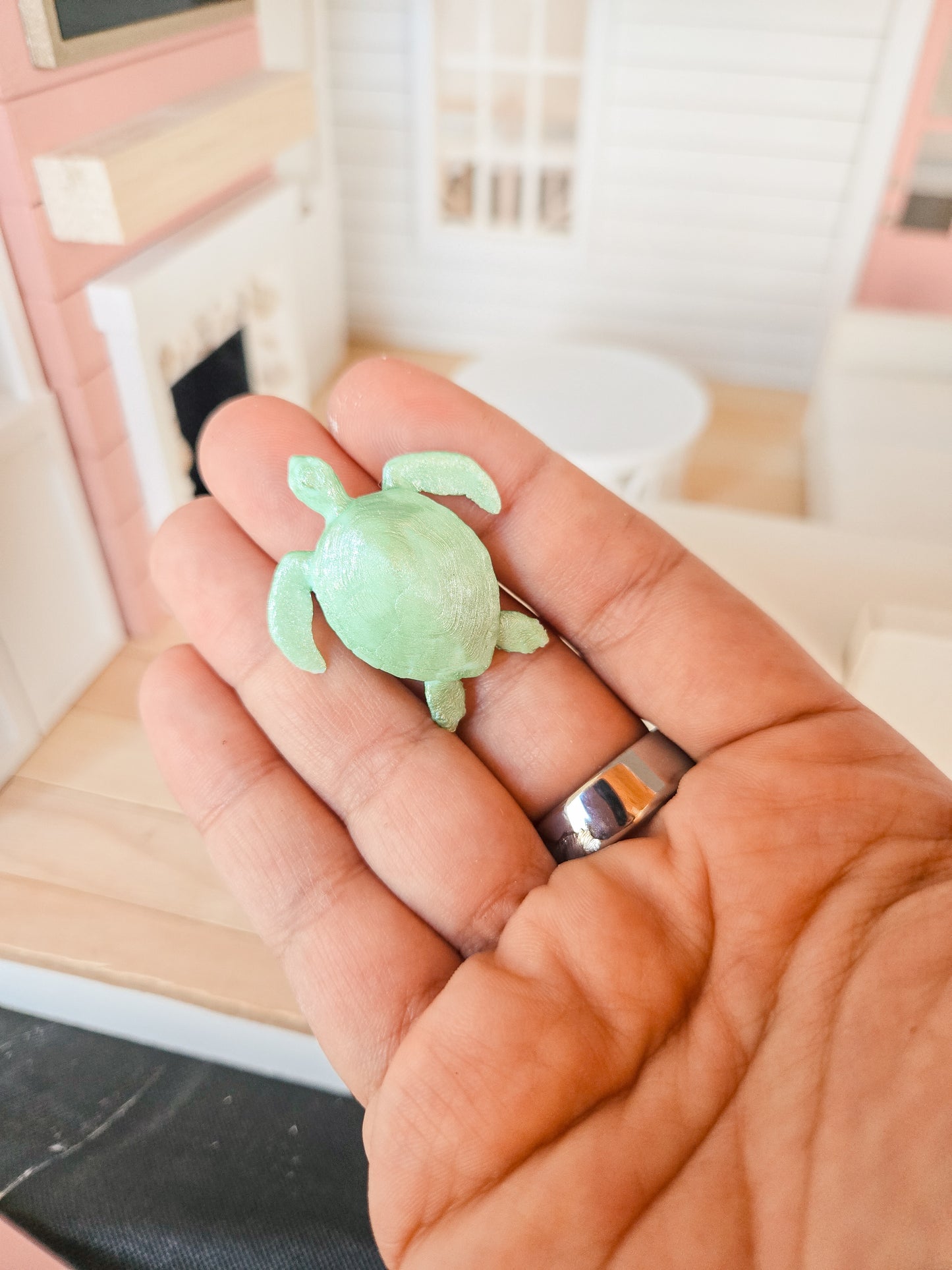 Dollhouse Miniature Turtle, 1:12 Scale Miniature Beach Decor, Mini Beach Decor, Dollhouse Decorations, Dollhouse Decor, Mini Decor
