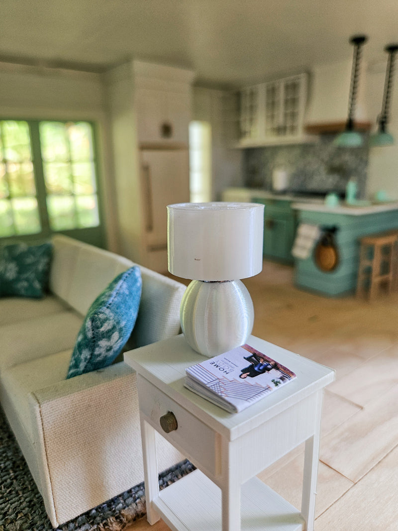 Dollhouse Miniature Lamp, 1:12 Scale, Mini Light, Dollhouse Lamp, Dollhouse Light, Dollhouse Decor, Mini Decor