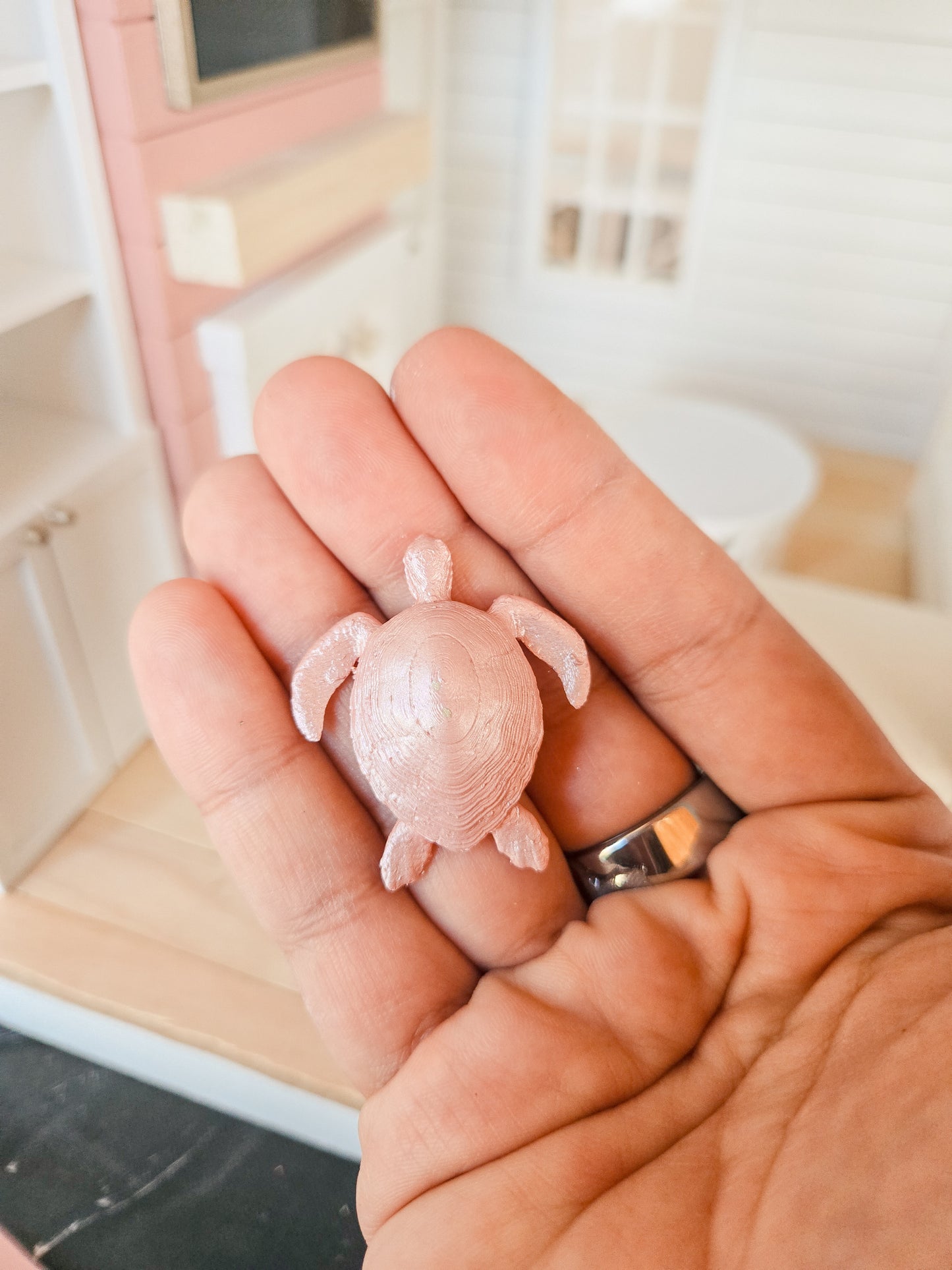 Dollhouse Miniature Turtle, 1:12 Scale Miniature Beach Decor, Mini Beach Decor, Dollhouse Decorations, Dollhouse Decor, Mini Decor