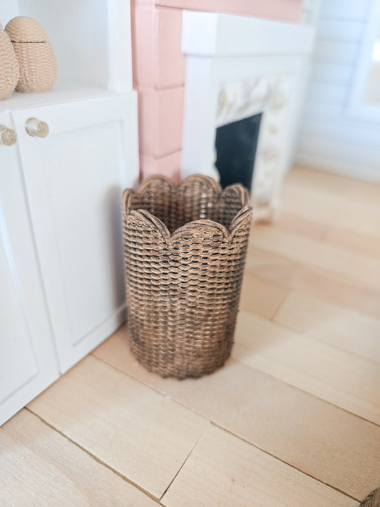 Dollhouse Miniature Wicker Basket, Faux Stained Dollhouse Basket, Mini Decor, Dollhouse Accessories, 1:12 Scale
