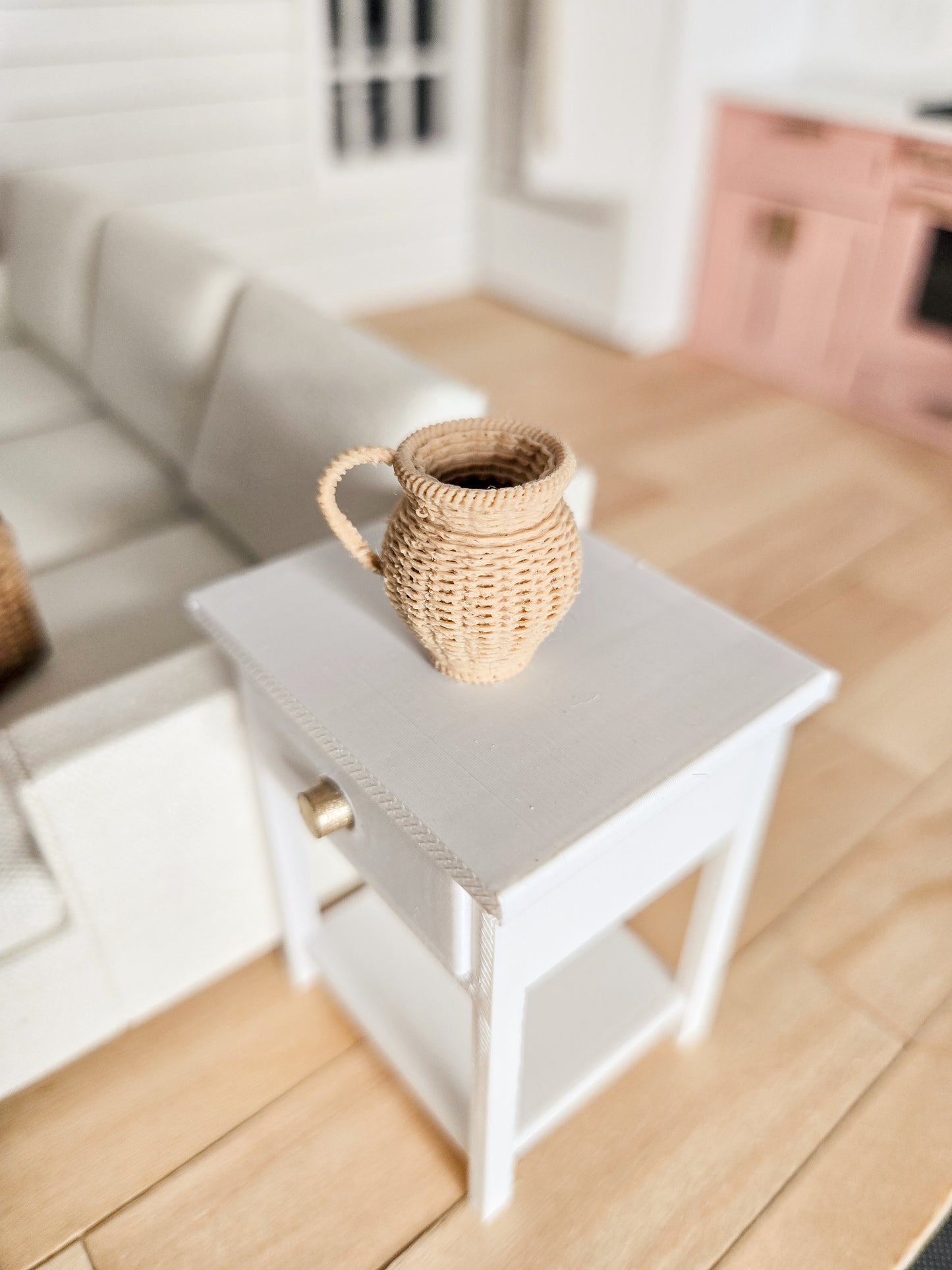 Dollhouse Miniature Wicker Vase, Dollhouse Plants, Dollhouse Decorations, Mini Plant, Mini Decor, 1:12 Scale, Faux Stained Dollhouse Vase