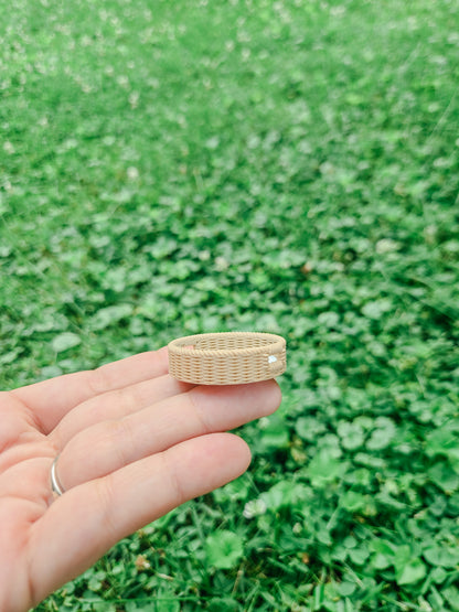 Dollhouse Miniature Faux Wicker Tray, Dollhouse Basket, Mini Decor, Dollhouse Accessories, Mini Scalloped Basket, 1:12 Scale