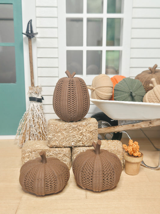 Dollhouse Miniature Wicker Pumpkins, Dollhouse Pumpkins, Mini Fall Decor, Dollhouse Accessories, 1:12 Scale
