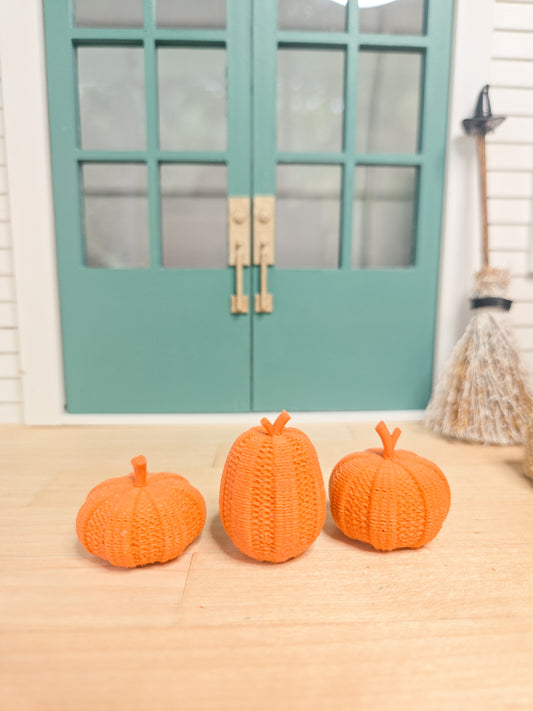 Dollhouse Miniature Wicker Pumpkins (Small), Dollhouse Pumpkins, Mini Fall Decor, Dollhouse Accessories, 1:12 Scale