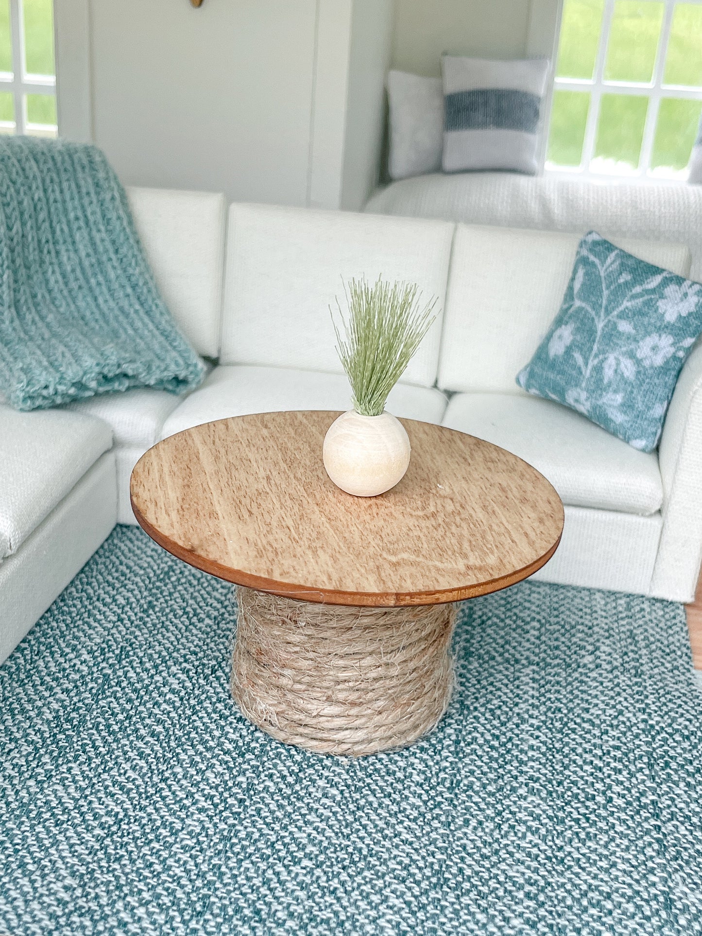 Dollhouse Miniature Coffee Table, Dollhouse Wood Table, Mini Decor, Dollhouse Accessories, Mini Table, 1:12 Scale