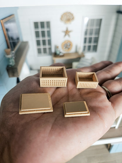 Dollhouse Miniature Rattan Boxes with Opening Lids, Dollhouse Stacking Boxes, Mini Decor, Dollhouse Accessories, Mini Box, 1:12 Scale